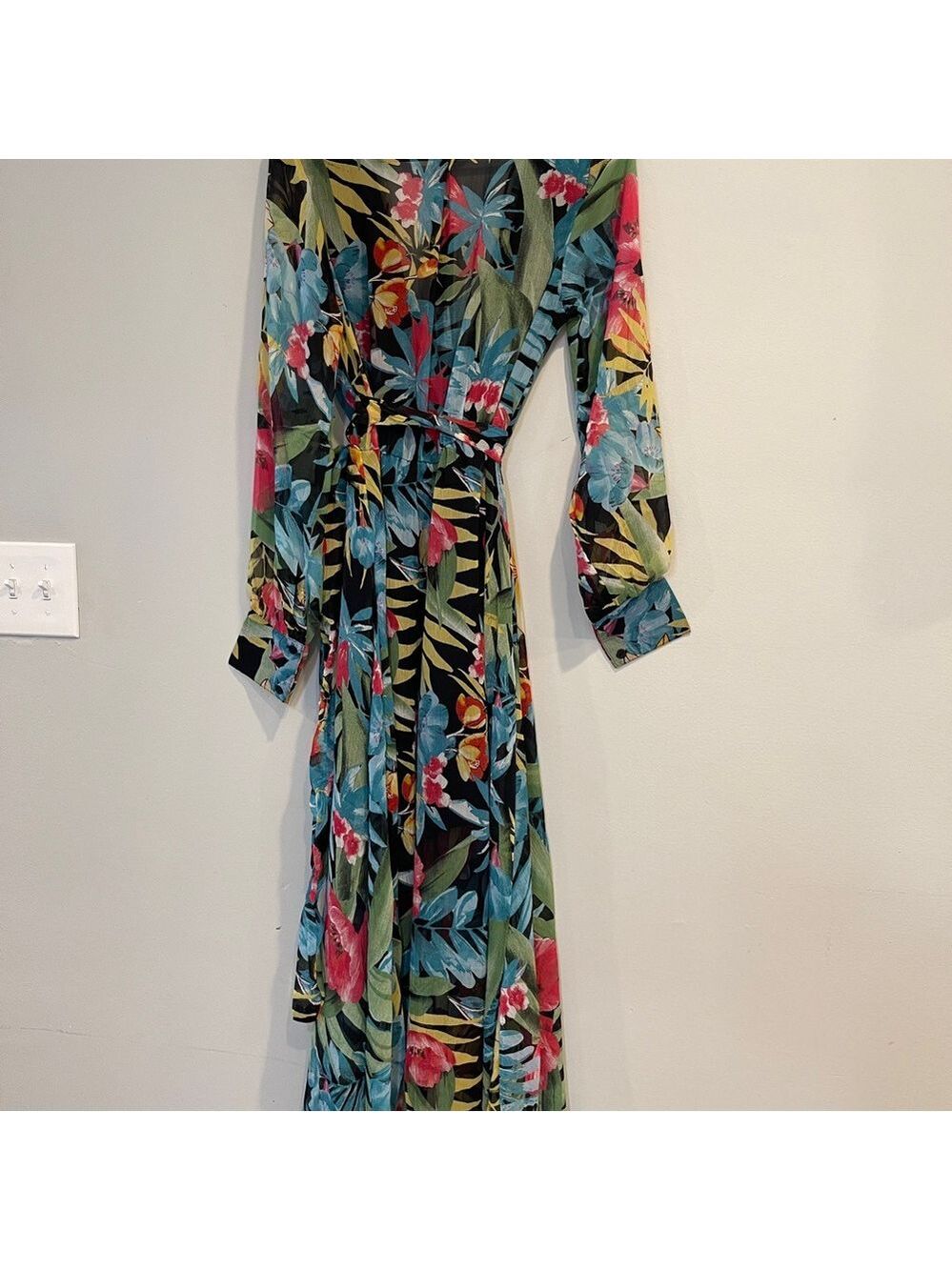 NWT Spy Zone Exchange Wrap Sundress - Size M - Picture 9 of 9
